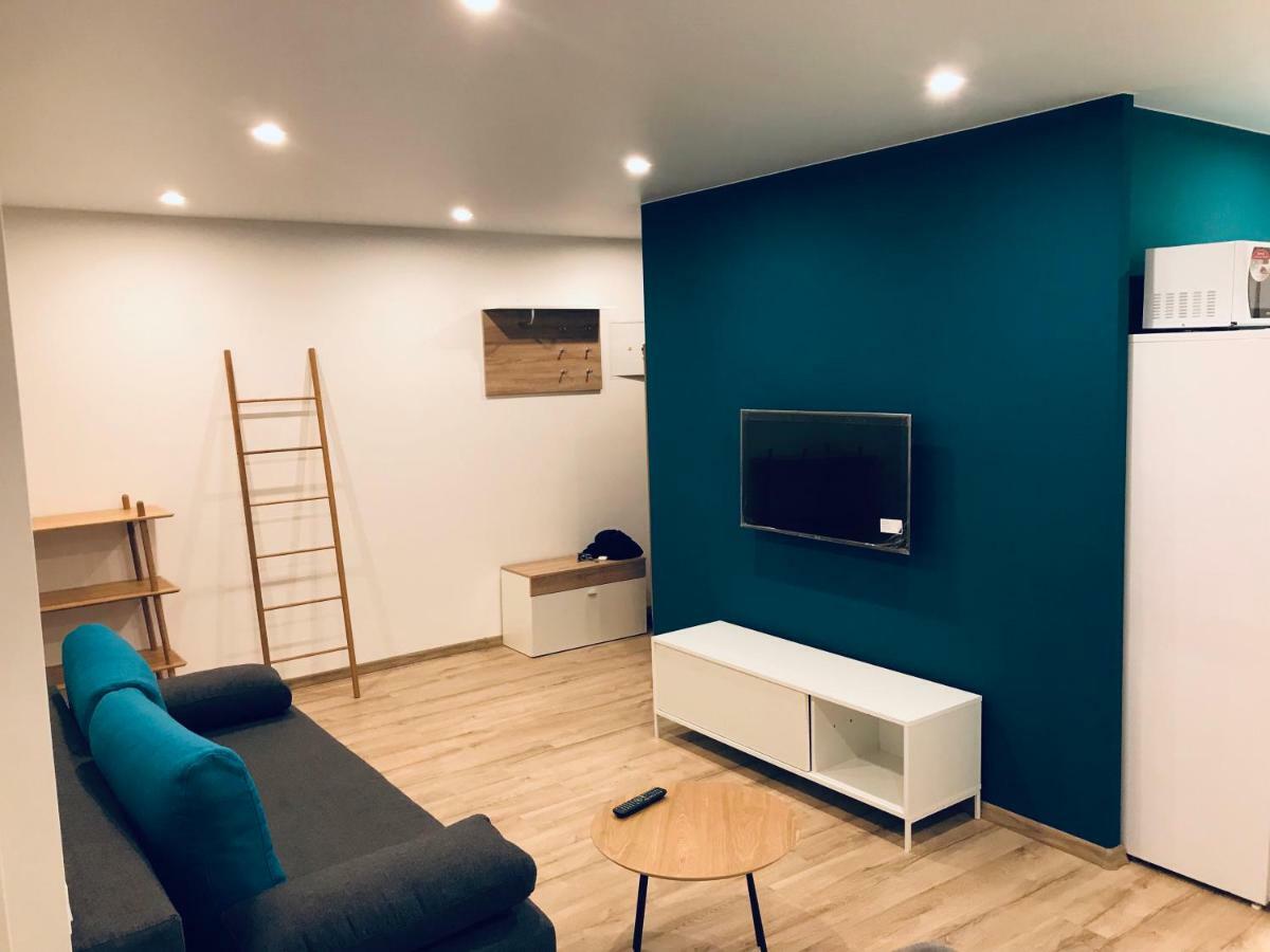 Tf Apartment Двокімнатні Апартаменти В Центрі Міста Poltava Kültér fotó