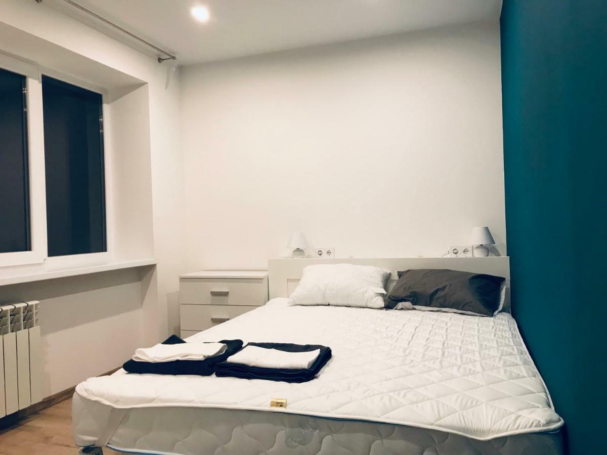 Tf Apartment Двокімнатні Апартаменти В Центрі Міста Poltava Kültér fotó