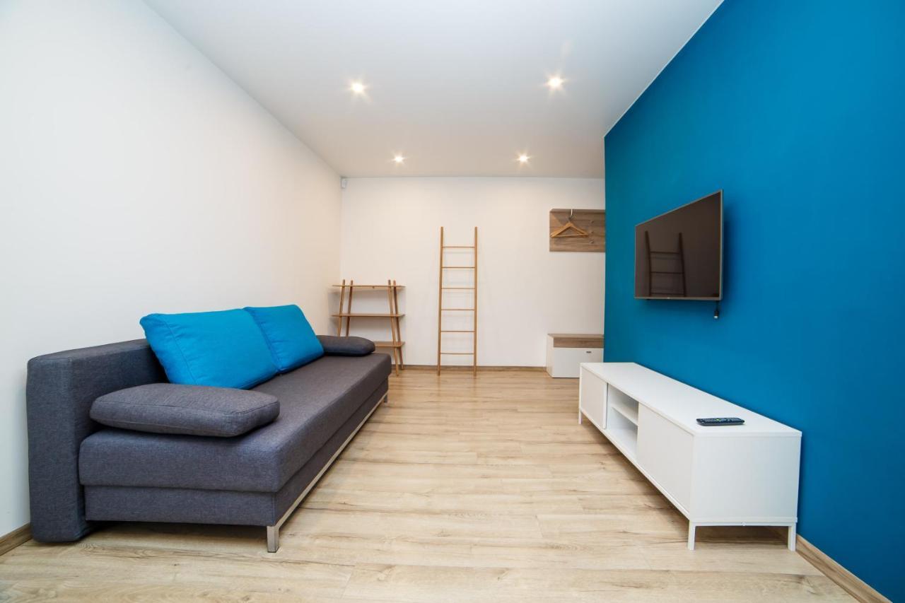 Tf Apartment Двокімнатні Апартаменти В Центрі Міста Poltava Kültér fotó