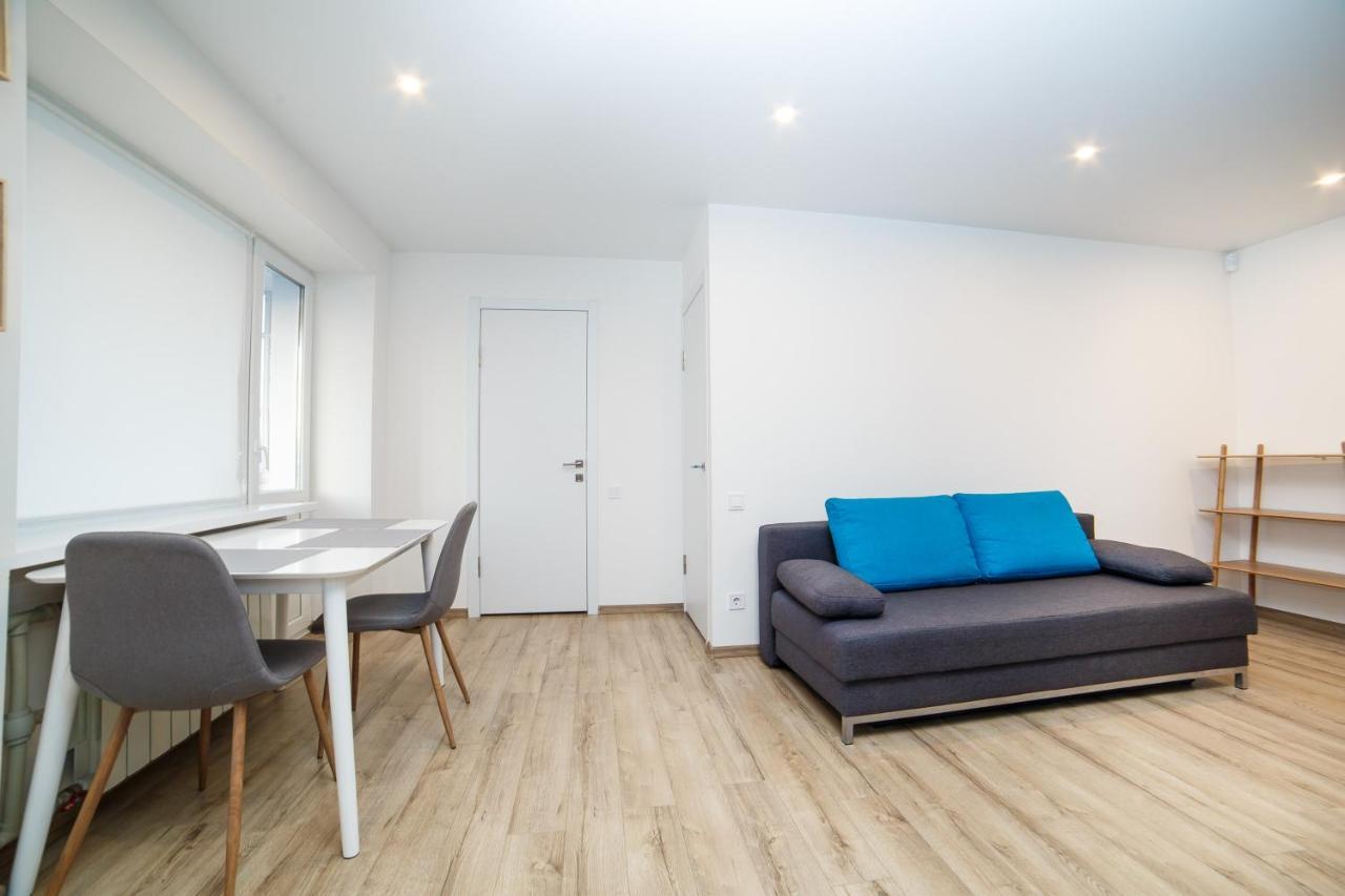 Tf Apartment Двокімнатні Апартаменти В Центрі Міста Poltava Kültér fotó